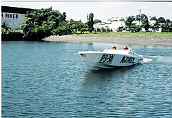 Any pictures of the 32' Activator that was in Key West?-ny-activator-2.jpg