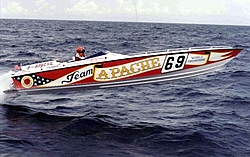 Does anyone have the pic of the Yellow Kramer boat...-41-team-apache4.jpg