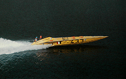 Cigarette 35 Raceboats-dart-1973-.jpg