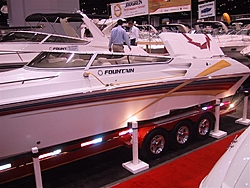 Pics of a 42 at the Chicago Boat Show-img_0694-medium-.jpg