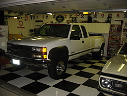 tow vehicles-truck-garage.jpg