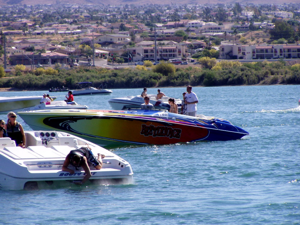 speed boats poker run lake havasu