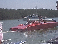 Floating Reporter-2/26/05-Miami Boat Show Poker Run &amp; Shooters Hot Bod Contest-miami-poker-run-06-031.jpg