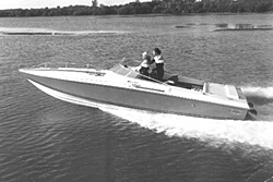 Show me you best old black and white boat pictures!-magnum1.jpg