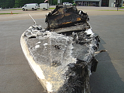 burnt boat-dsc01746.jpg