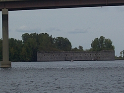 Fall Fun Run on Lake Champlain September 2nd 2006-fort1.jpg