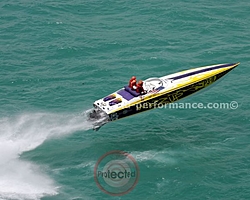 Best Rough water hull ever built????-wazzup_miami05.jpg