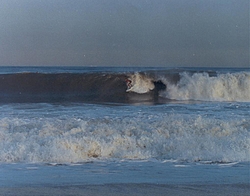 Post your Noreaster Pics!!!-surfing2.jpg