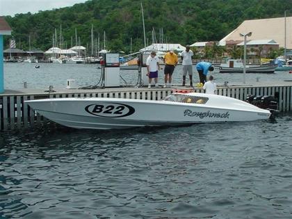 New Phantom Race Boat - Offshoreonly.com