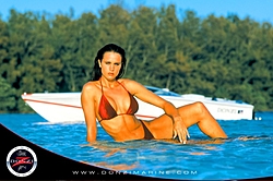 Greatest Boat Ads of All Time-mariovazquez_photography_donzi_girls_12.jpg