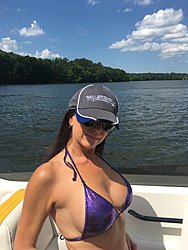 Boater Girl of the Week-img_3531.jpg