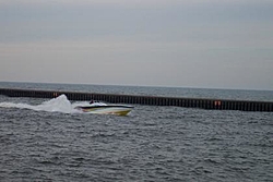 Nauti Kitty running on Lake Michigan today (Pics)-channel2.jpg