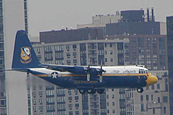 Chicago Air and Water show-blueangelsoso.jpg