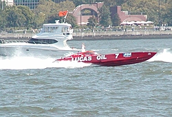 Pics from the SBI NYC Race-sbi_nyc-2004-44-lucasoil.jpg