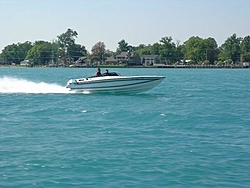 Lake St. Clair boaters-sun.jpg