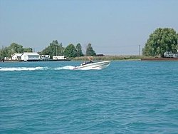 Lake St. Clair boaters-tmager.jpg