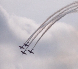 Sunday Chicago Air &amp; Water Show ouch-p-51dive.jpg