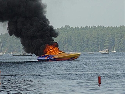 2001 Outerlimits burns at Winnipesaukee-badday71605-017-small-.jpg