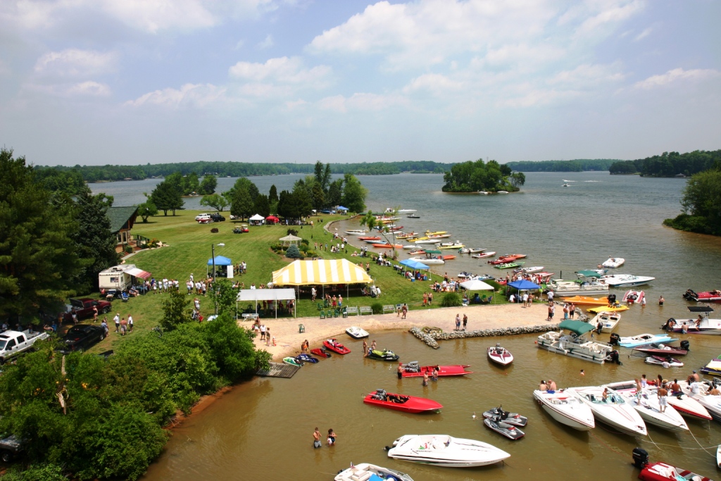 How Big Is Lake Anna : Big Lake Anna Winter Bass - Michael Hall Fishing Guide ... - The private side of lake anna has 3,400 surface acres of water and is located in louisa county.