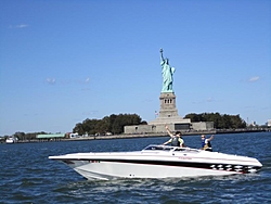 Hudson River Fall Fun Run 2011-ladyliberty.jpg