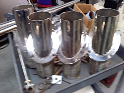 4 inch tailpipes with internal shutters-downsized_0728001054.jpg