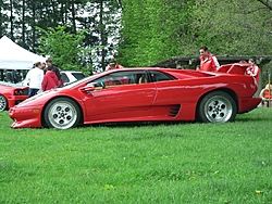 Lamborghini gurus-lambo-side.jpg